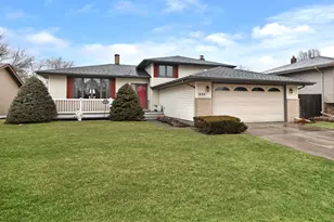 9144 Southmoor Ave, Highland, IN 46322 - Photo 1