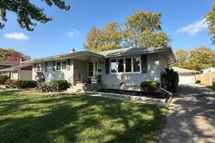 245 Sycamore Ln, Munster, IN 46321 - Photo 1