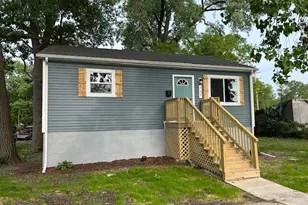 932 Hanley St, Gary, IN 46406 - Photo 1