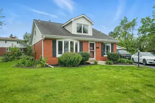 941 W 54th Pl, Merrillville, IN 46410 - Photo 1