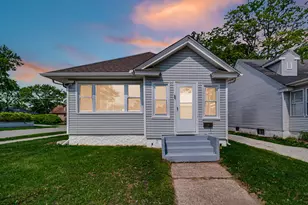 202 N Calumet Ave, Michigan City, IN 46360 - Photo 1