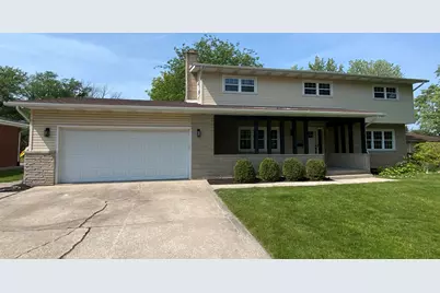 408 E Elizabeth Drive, Crown Point, IN 46307 - Photo 1