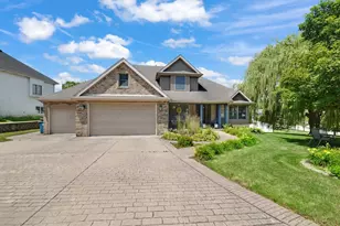 1320 Tanglewood Ct, Crown Point, IN 46307 - Photo 1