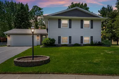 1401 Peachtree Drive, Valparaiso, IN 46383 - Photo 1