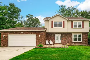 1733 Briarcliffe Ct, Chesterton, IN 46304 - Photo 1