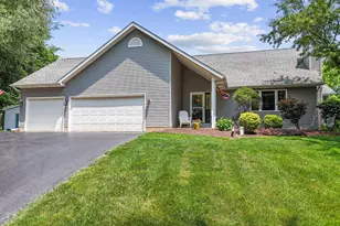 205 Kimrich Cir N, Valparaiso, IN 46385 - Photo 1