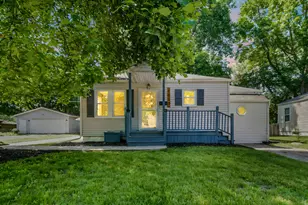 1006 Beech St, Valparaiso, IN 46383 - Photo 1