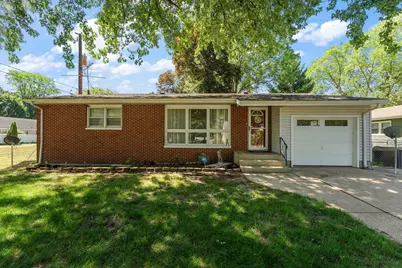 705 E Coolspring Avenue, Michigan City, IN 46360 - Photo 1