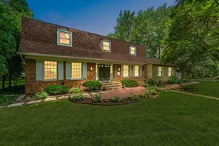 150 Sylvan Dr, Valparaiso, IN 46385 - Photo 1