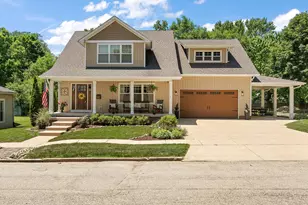 603 Academy St, Valparaiso, IN 46383 - Photo 1