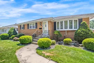 9020 Pettit Dr, Highland, IN 46322 - Photo 1