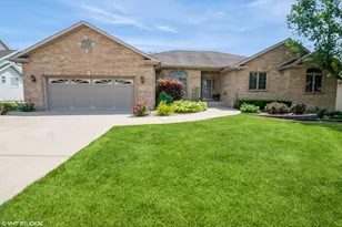 7351 Jeffrey St, Schererville, IN 46375 - Photo 1