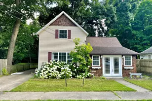 706 E Lake St, Knox, IN 46534 - Photo 1