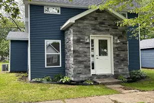 719 N Hathaway St, Winamac, IN 46996 - Photo 1