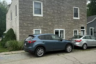 134 Grant Ave, Chesterton, IN 46304 - Photo 1