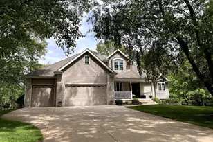 9800 Crestwood Cir, Demotte, IN 46310 - Photo 1