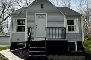 1136 Matthews St, Gary, IN 46406 - Photo 1