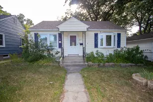 417 Jackson St, Michigan City, IN 46360 - Photo 1
