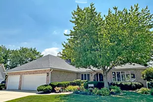 123 Seville Ct, Schererville, IN 46375 - Photo 1