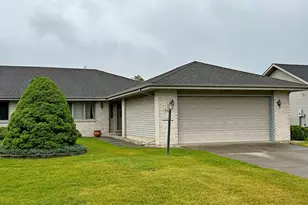 563 Hidden Oak Dr, Hobart, IN 46342 - Photo 1