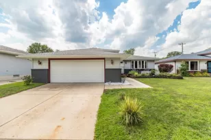 9120 Southmoor Ave, Highland, IN 46322 - Photo 1