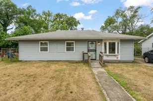 612 S Wayne St, Gary, IN 46403 - Photo 1