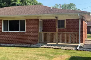 834 Coffee Creek Rd, Chesterton, IN 46304 - Photo 1