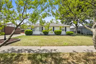 8134 Grace Pl, Highland, IN 46322 - Photo 1