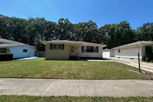 1424 Mississippi Pl, Hobart, IN 46342 - Photo 1