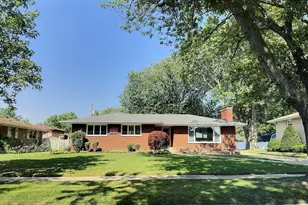 8516 Moraine Ave, Munster, IN 46321 - Photo 1