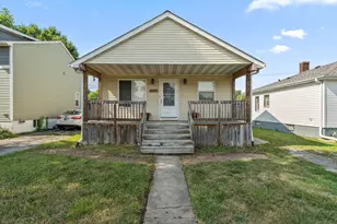 1220 W 37th Pl, Hobart, IN 46342 - Photo 1