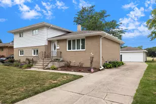 8132 Kraay Ave, Munster, IN 46321 - Photo 1