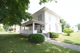 303 N Cullen St, Rensselaer, IN 47978 - Photo 1