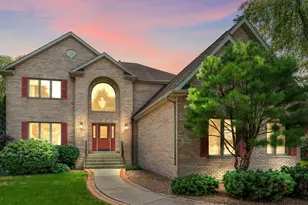 1228 Perthshire Ln, Dyer, IN 46311 - Photo 1