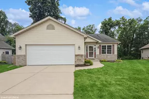 2659 Clarendon Ct, Valparaiso, IN 46385 - Photo 1