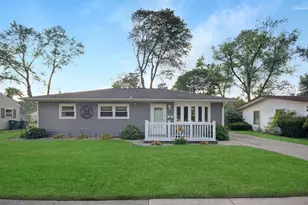 712 S Washington St, Hobart, IN 46342 - Photo 1