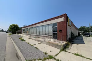 907 169th St, Hammond, IN 46324 - Photo 1