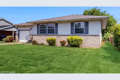 302 Minter Drive, Griffith, IN 46319 - Photo 1