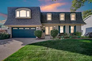 1425 Azalea Dr, Munster, IN 46321 - Photo 1