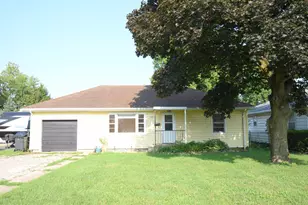 325 S Melville St, Rensselaer, IN 47978 - Photo 1