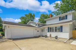 9608 Cypress Ave, Munster, IN 46321 - Photo 1