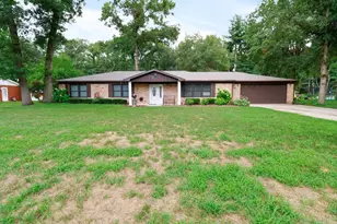 328 9th Ave NW, Demotte, IN 46310 - Photo 1