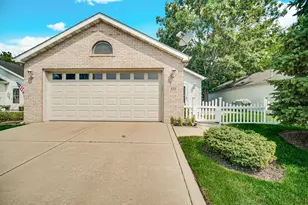 335 Brown Ct, Chesterton, IN 46304 - Photo 1