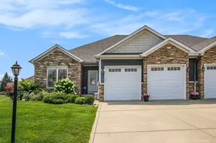 2805 Westwind Dr, Valparaiso, IN 46385 - Photo 1