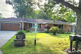 8 Deep River Dr, Hobart, IN 46342 - Photo 1