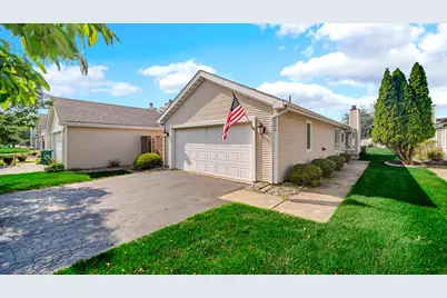 606 E 92nd Place, Merrillville, IN 46410 - Photo 1