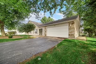 2262 Ramblewood Dr, Highland, IN 46322 - Photo 1