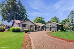 331 Primrose Cir, Chesterton, IN 46304 - Photo 1