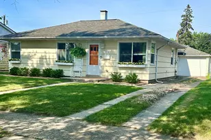 6824 Waveland Ave, Hammond, IN 46323 - Photo 1