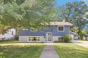 624 S Pennsylvania St, Hobart, IN 46342 - Photo 1